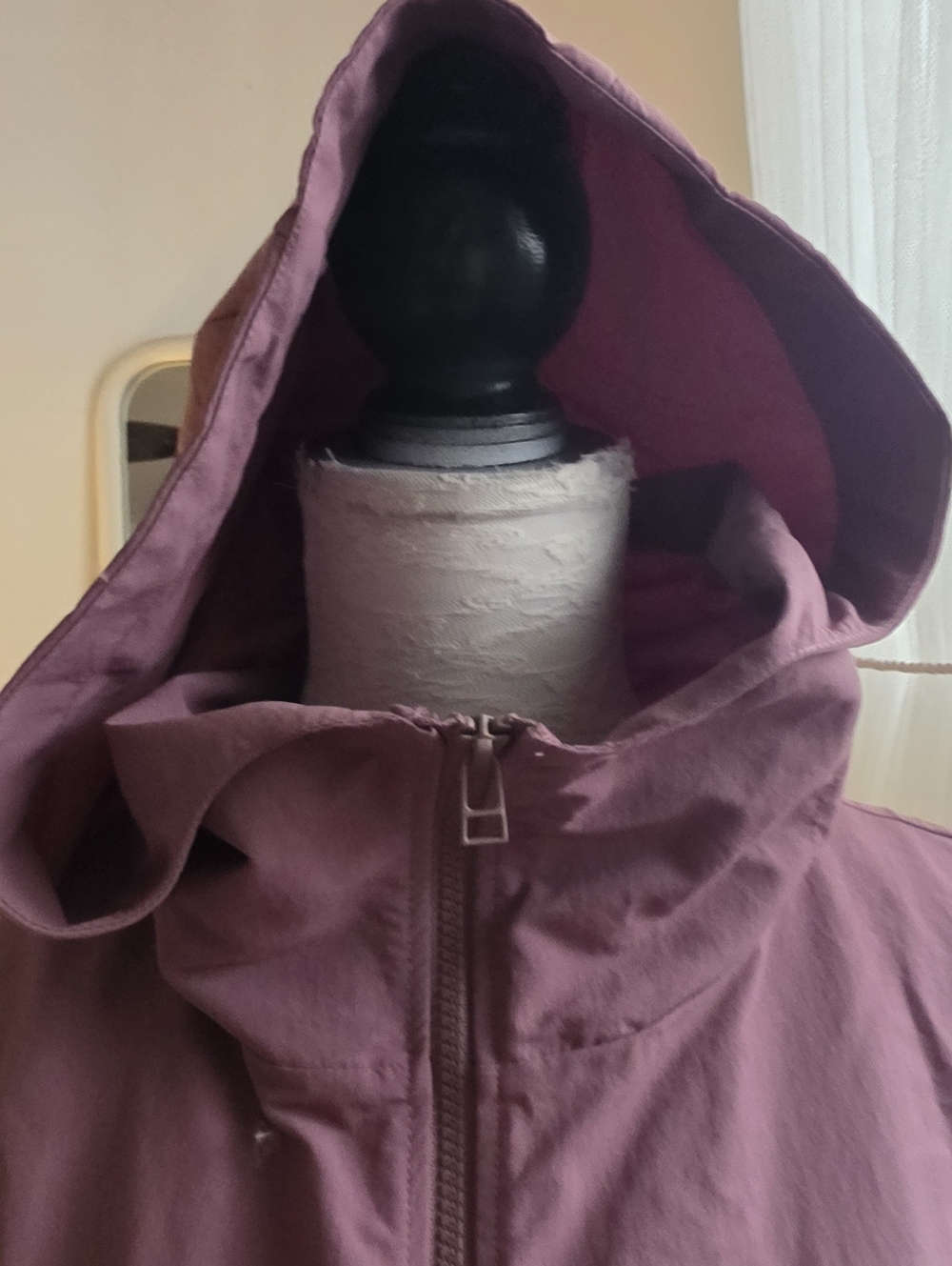 NWOT Nike Peplum Light Windbreaker Jacket Sz. Small - Picture 6 of 10